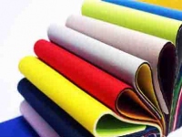 我們生活中哪些常用的物品是用潛水料制成的呢？